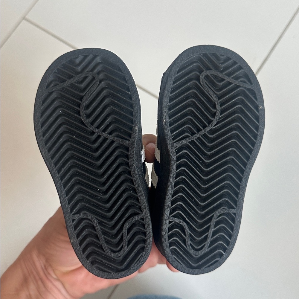 Adidas Kids Black and White Sneakers samba baby 5 - Picture 3 of 3